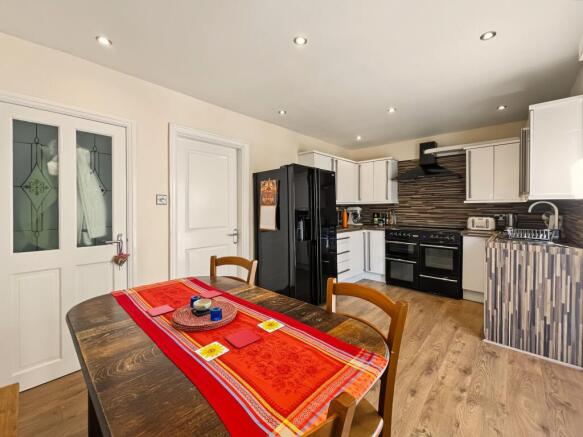 Kitchen / Diner