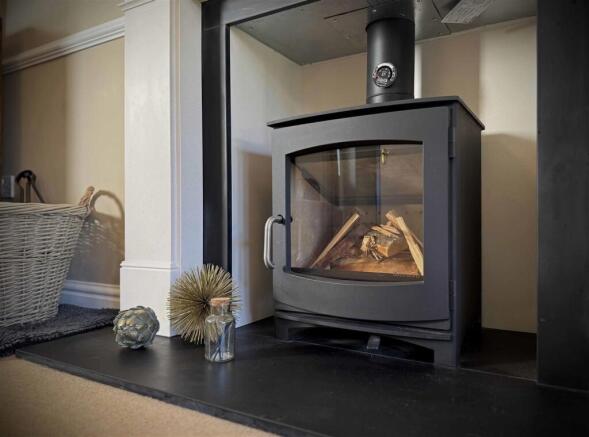 Fireplace.jpg