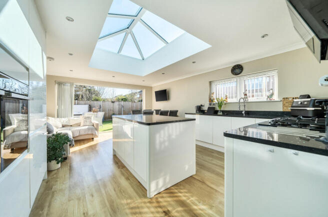 1430927-4-69bc3d4...