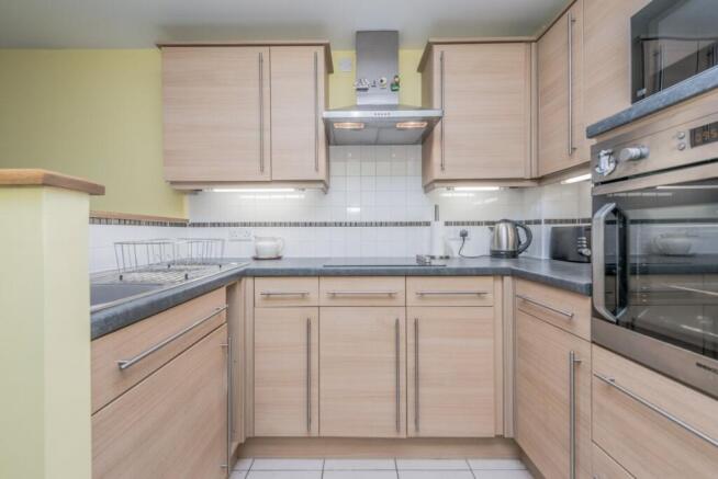 1 bed Flat for sale Image 5