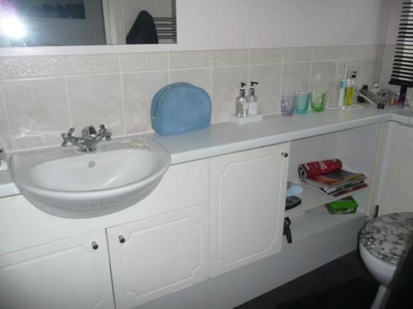 Photo 10