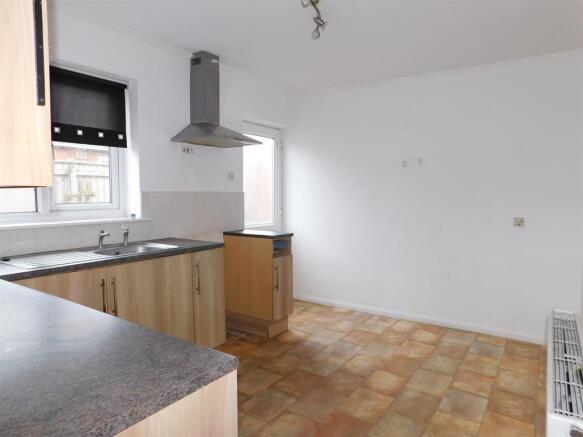 Kitchen 1