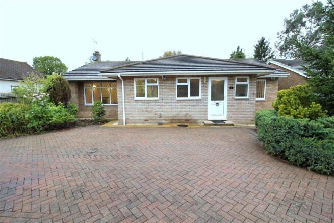 009 Sewell Close - Front - 1.JPG