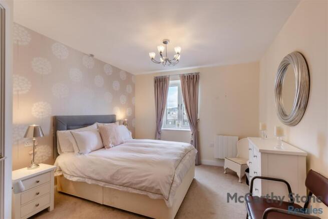 2 bed Apartment for sale Image 8