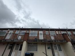 5a, Medina Gardens, Middlesbrough TS5 8BN