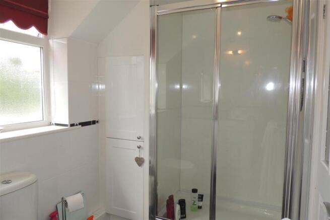 6 Croft Way 020 - Copy.JPG