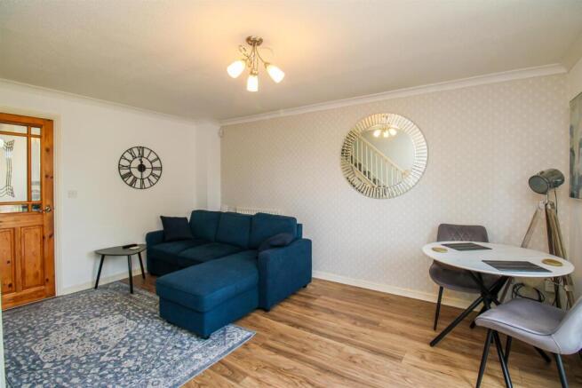 2 bed Semi-Detached for sale Image 6