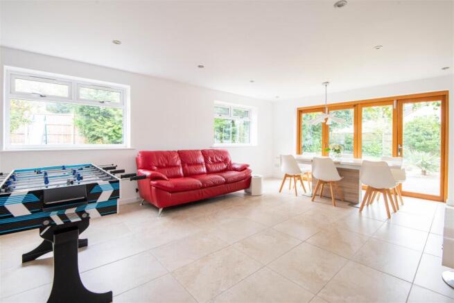 Family Room / Dining