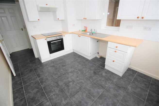 kitchen (2).JPG