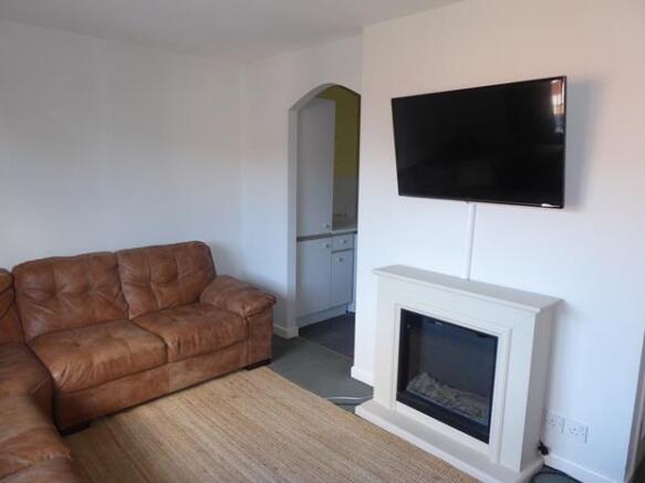58 Victoria Court Lounge