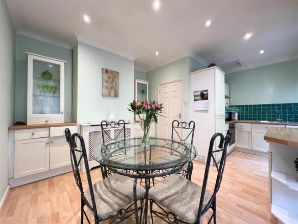Kitchen Diner