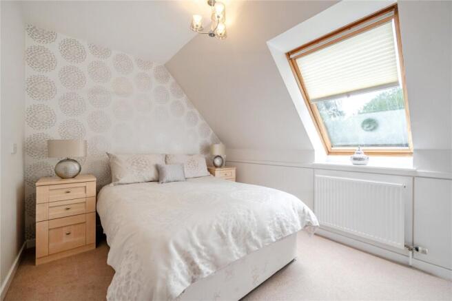 4 bed Detached for sale Image 12