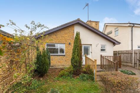 Glebe Rise, Kings Sutton - No onward chain