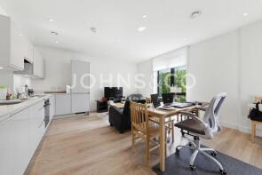 Flat 304, 15 Glass Blowers House, Valencia Close, London E14 0LB