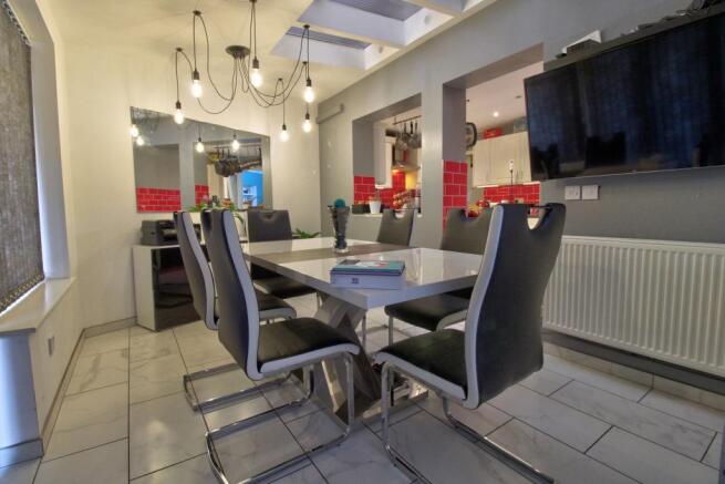 Dining Area 2