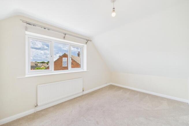 3 bed Semi-Detached Bungalow for sale Image 9
