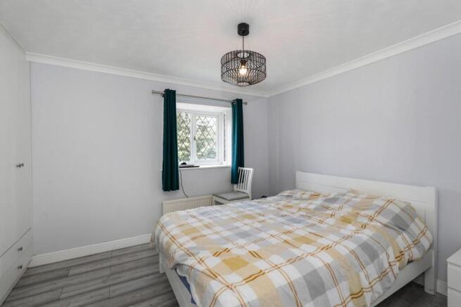 2 bed Semi-Detached for sale Image 8