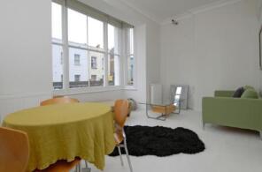 First Floor Flat, 164, Portobello Road, London W11 2EB