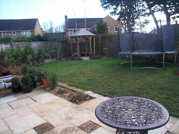Photo 8
