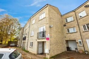 6, Carrholme Court, King Cross, Halifax HX1 3PJ