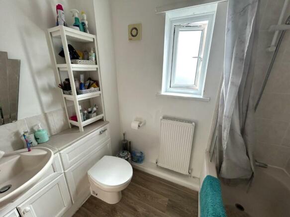 Bathroom (2).jpeg