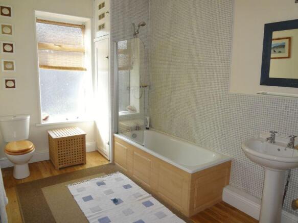 Photo 10