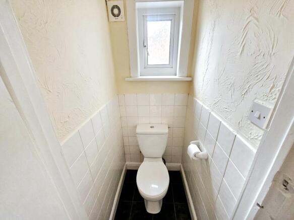 3 bed Terraced for sale Image 12