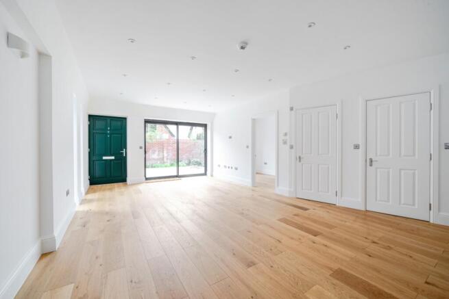 1294958-5-68261a9...