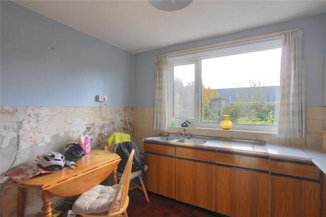 3 bed Semi-Detached for sale Image 10