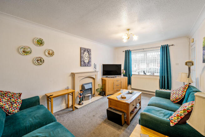 2 bed Semi-Detached for sale Image 5