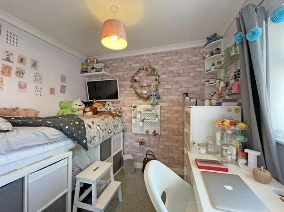 Inchkeith Road 29 Bed 3.jpg