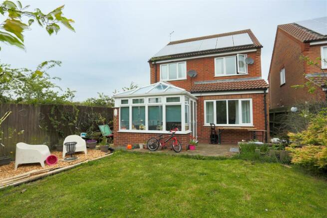 05 - 5 Meadow View, NG9 8BU.jpg