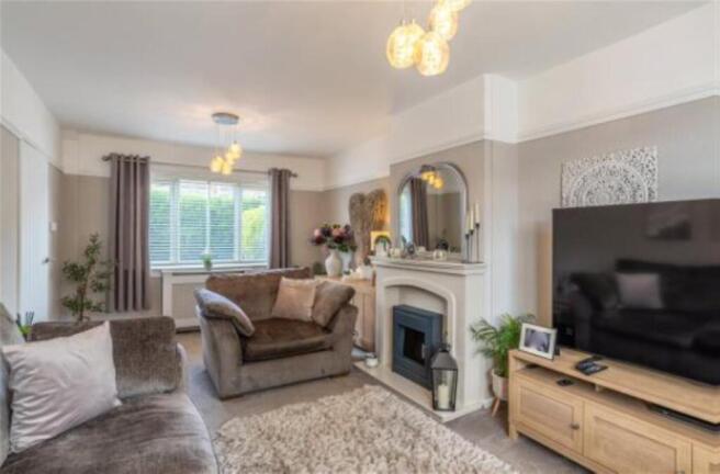 33 Pool Hall Crescent-12.jpg