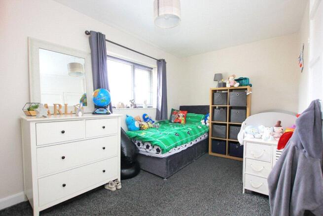 3 bed Semi-Detached for sale Image 9