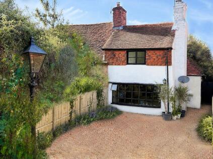 Isington Road, Isington, GU34