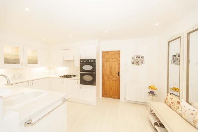 Kitchen / Dining room