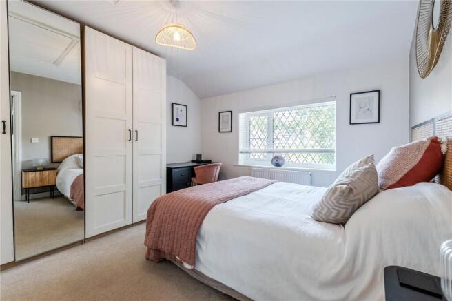 3 bed Semi-Detached for sale Image 10