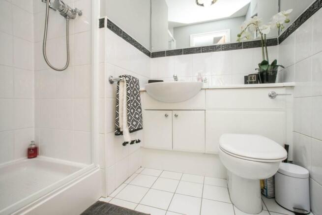 Master En-suite