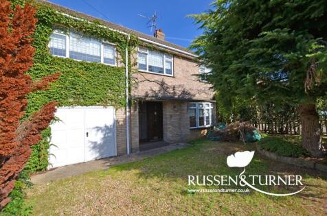 Family home located on Ebble Close, South Wootton