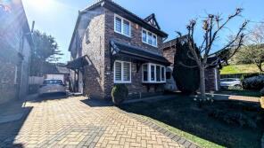 64, Hazelmere, Kearsley, Bolton BL4 8EG