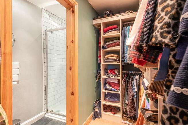 Dressing Room / En suite