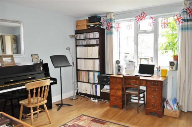 Photo 10