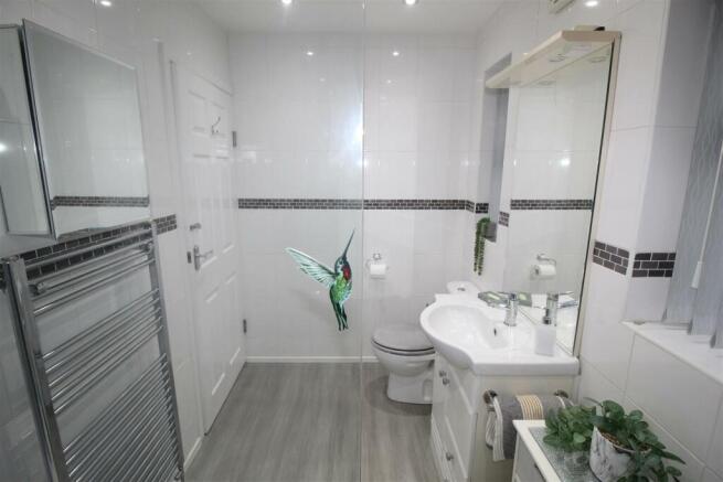 Mayfield Road, 12 Shower Room 1.JPG