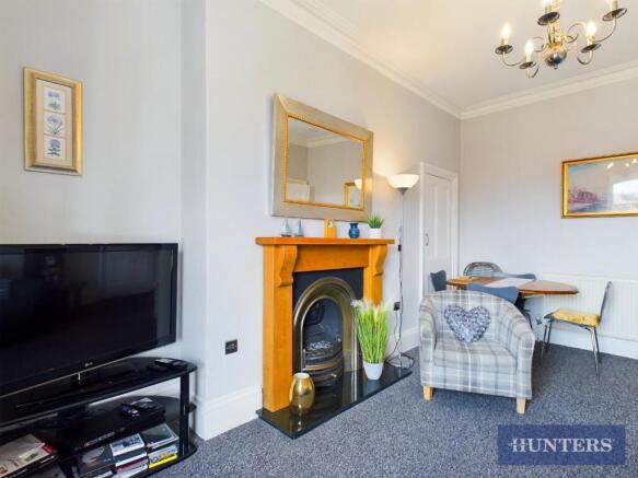 3 bed Triplex to rent Image 11
