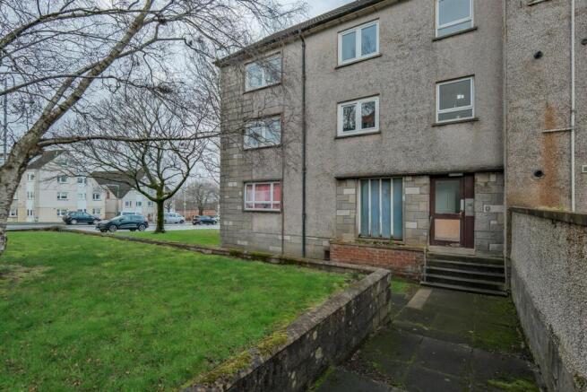 003-Flat 9, 139 Low Waters Road Hamilton ML3 7QQ.j