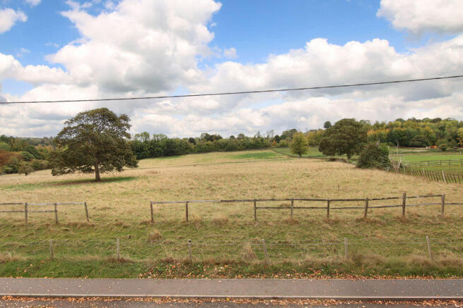 Tring photo 4