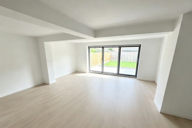 Lounge / Kitchen