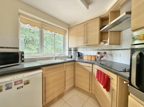 Cowick Street, St.Thomas, EX4 photo 4