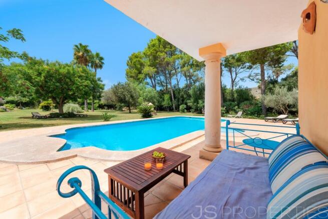 Villa for sale with ETV in Pollensa