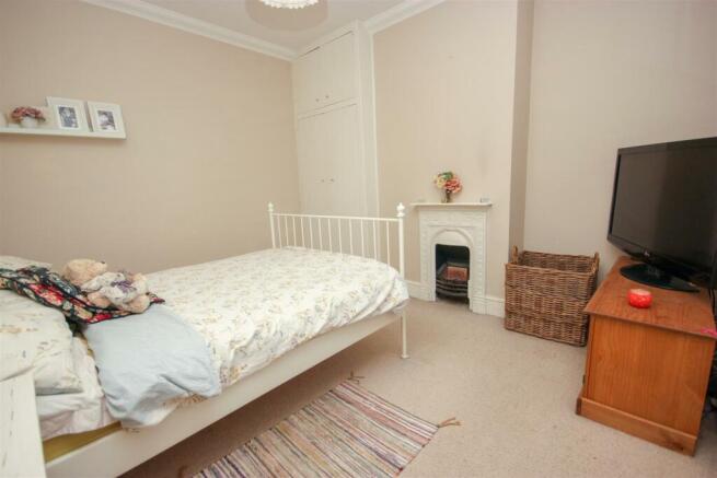 Bedroom 2.jpg